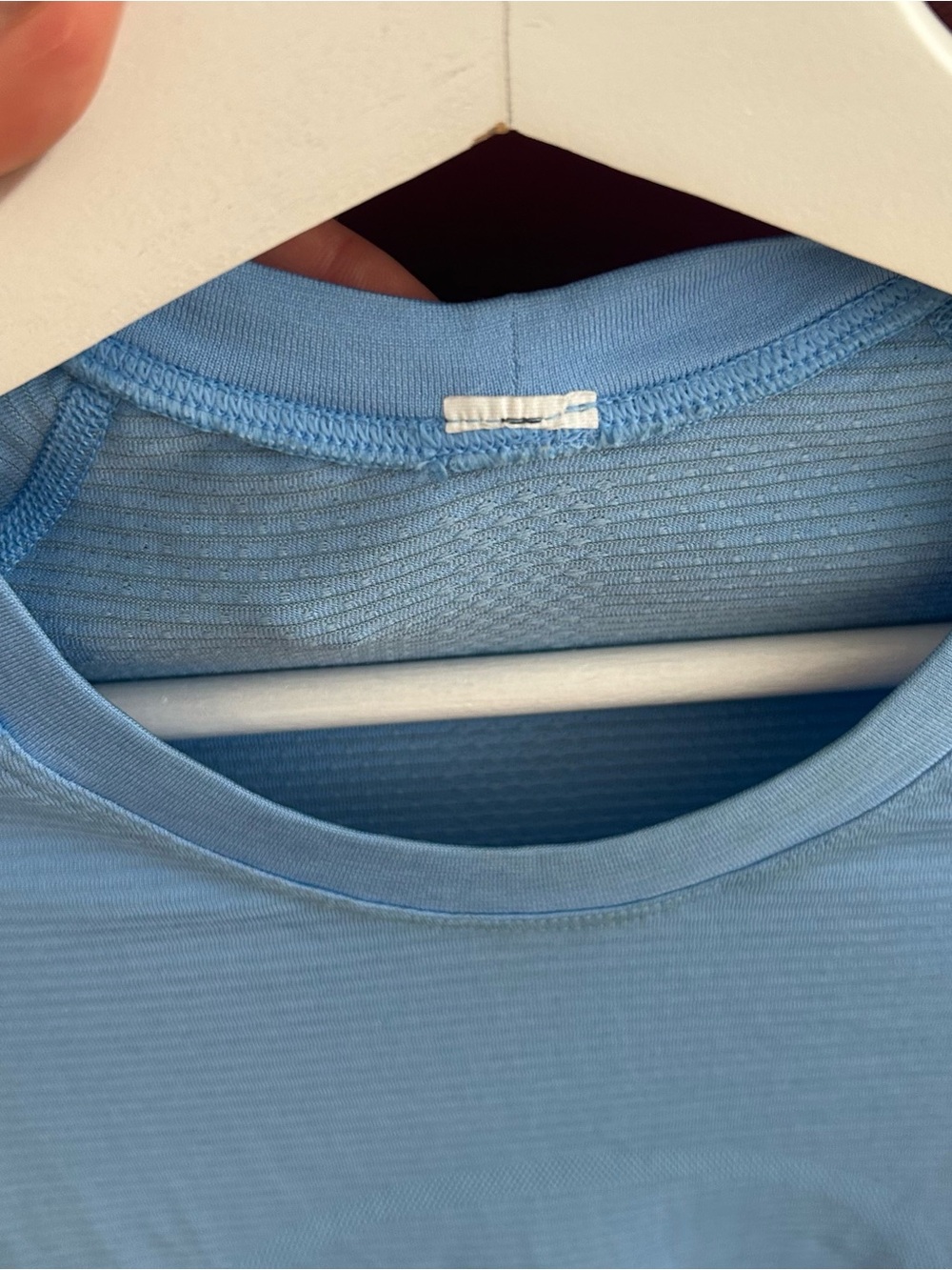lululemon athletica Light Blue Long-Sleeve Crew Athletic Top - Picture 3 of 4